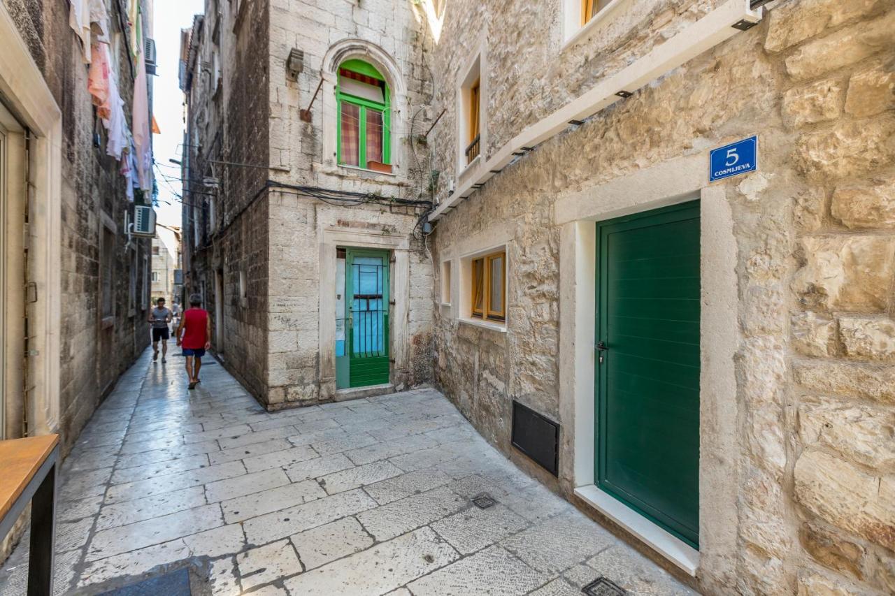 Cosmijeva Luxury Rooms Split Exterior photo